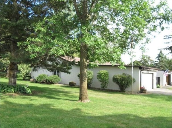 904 3rd Street N, Cold Spring, MN 56320
