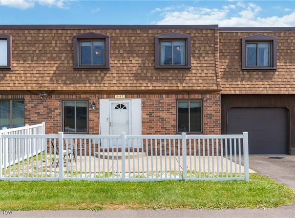 944 Wadsworth Road unit: I-3, Medina, OH 44256