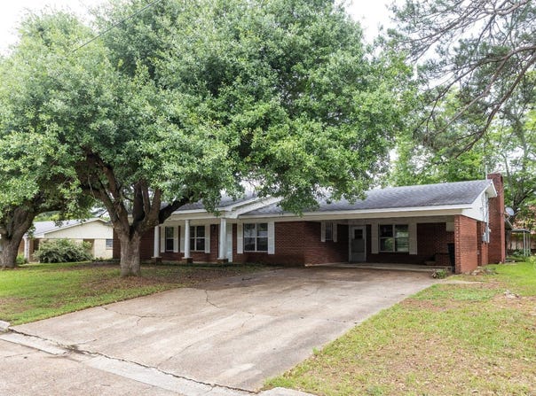 1310 Chestnut, Magnolia, AR 71753