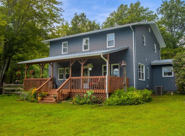 275 Thorn Lane, Makanda, IL 62958