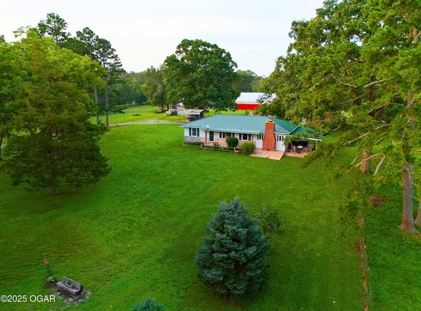 9418 State Rt D, Summersville, MO 65571