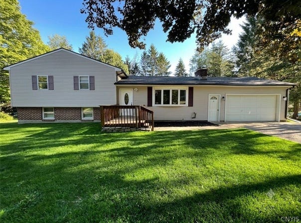 129 Knoll Wood Circle, Ava, NY 13303