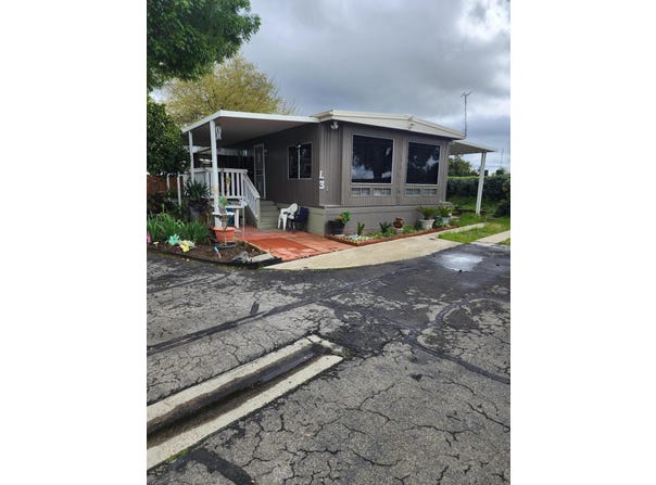 2400 W Midvalley Street, Visalia, CA 93277
