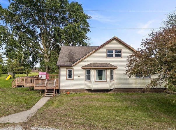 6779 W 800, Brookston, IN 47923-8052