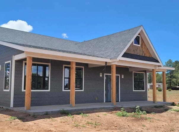 2722 Church Lane, Overgaard, AZ 85933