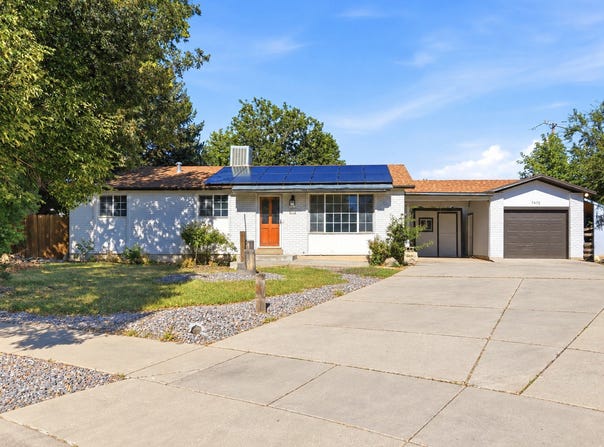 7472 S SILVER Cir, West Jordan, UT 84084