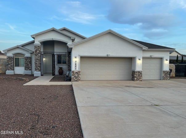 7421 Los Poblanos Drive, Canutillo, TX 79835