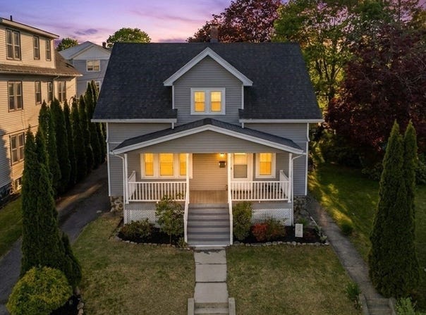 22 Frank St, Worcester, MA 01604