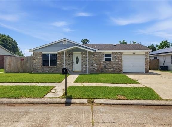 370 HESTER Drive, La Place, LA 70068