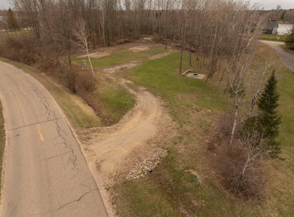 5165 Islanders, Gladwin, MI 48624-8505