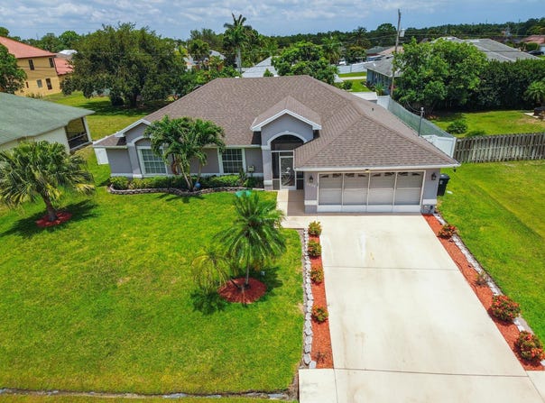 4424 NW Alsace Avenue, Port Saint Lucie, FL 34983
