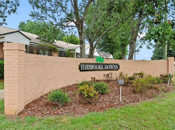 901 Hargrove Rd, Tuscaloosa, AL 35401