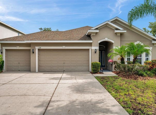 1328 RUSHGROVE CIRCLE, DOVER, FL 33527