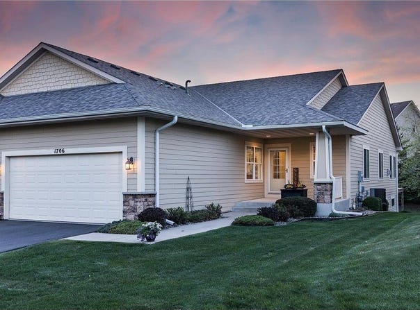 1706 Alphon Drive, Victoria, MN 55386