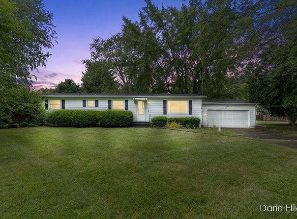 99 Aldon Lane, Ionia, MI 48846