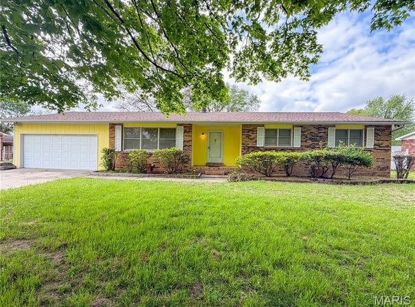 903 Glenn Drive, Sikeston, MO 63801