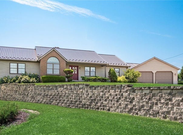 2630 Lawhead Lane, Zanesville, OH 43701