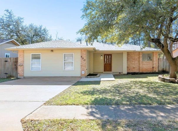500 Honeysuckle DR, Cedar Park, TX 78613