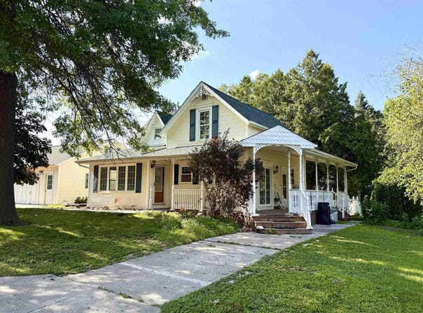 704 6th Street, Traer, IA 50675