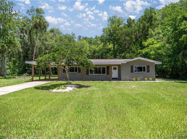 1361 NW 19th Street, Crystal River, FL 34428