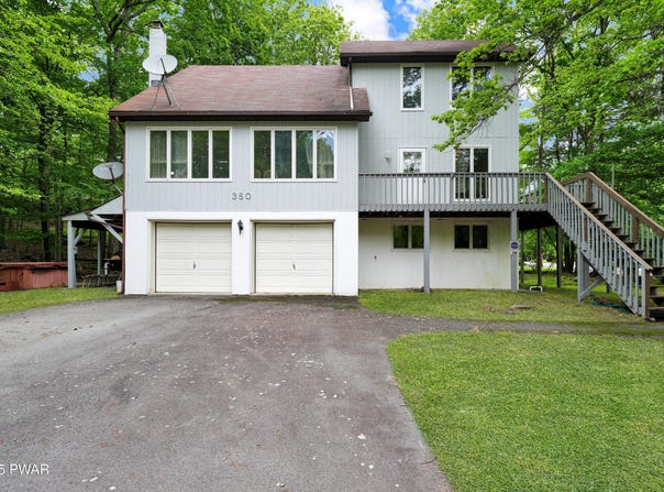 380 Falling Waters Boulevard, Lackawaxen, PA 18435
