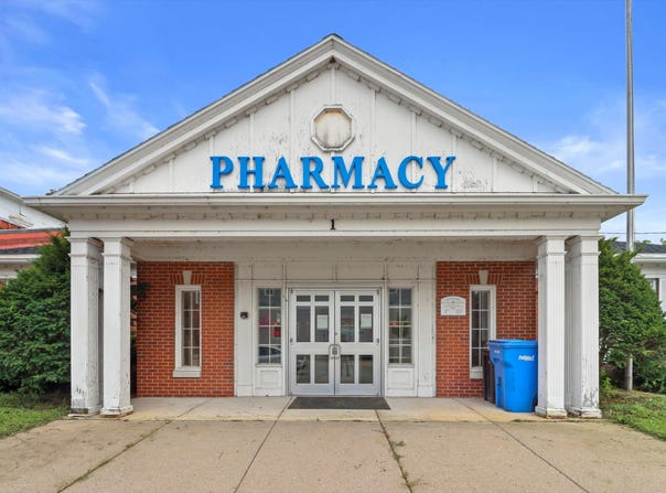 1 W Main St, Belleville, WI 53508
