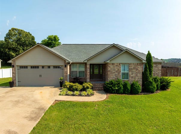 13 Patterson Lane, Cave City, AR 72521