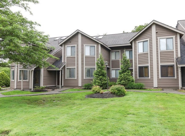 1162 Kepple Ln, Hidden Valley, PA 15502