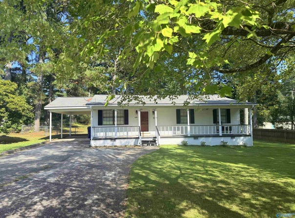 139 Walker Drive SW, Arab, AL 35016