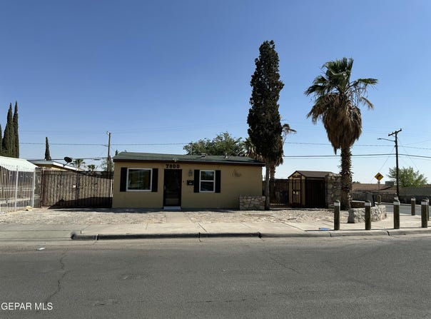 7800 Monterrey Drive, El Paso, TX 79915
