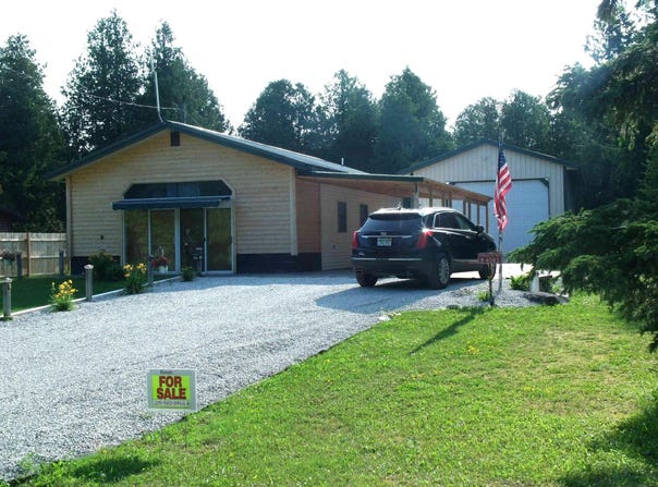 4083 N St. Martins Point Road, Hessel, MI 49745