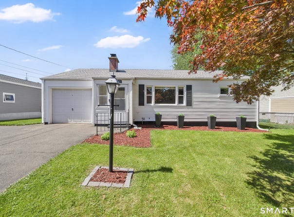 82 Crystal Street, Wethersfield, CT 06109
