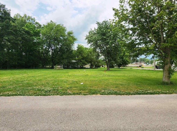 216 W 2nd Street, Tennyson, IN 47637