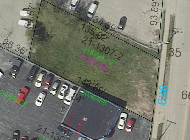 636 Lime Kiln Rd, Green Bay, WI 54302