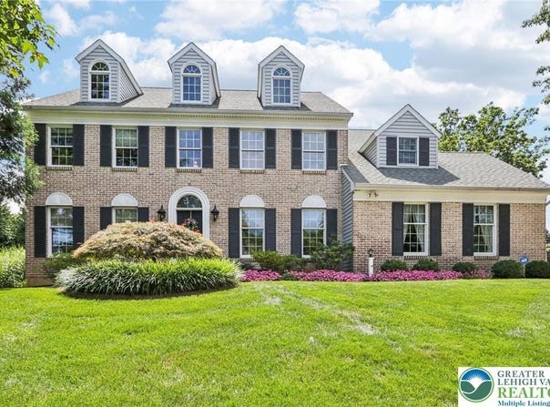 6341 Sauterne Drive, Lower Macungie Twp, PA 18062