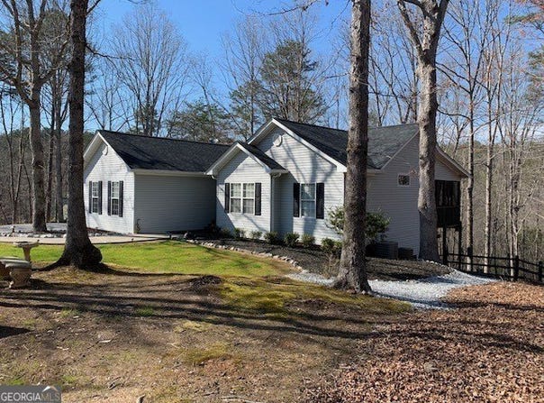 789 N Falling Waters, Demorest, GA 30535