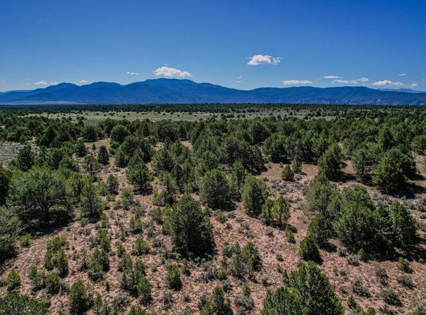B 2 Comanche Trail, Carson, NM 87517