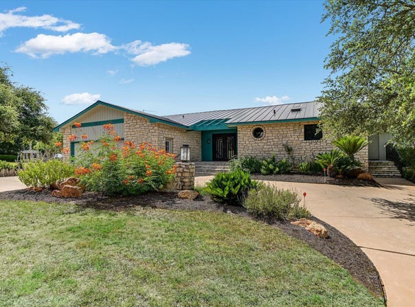 1200 Hi Circle S, Horseshoe Bay, TX 78657