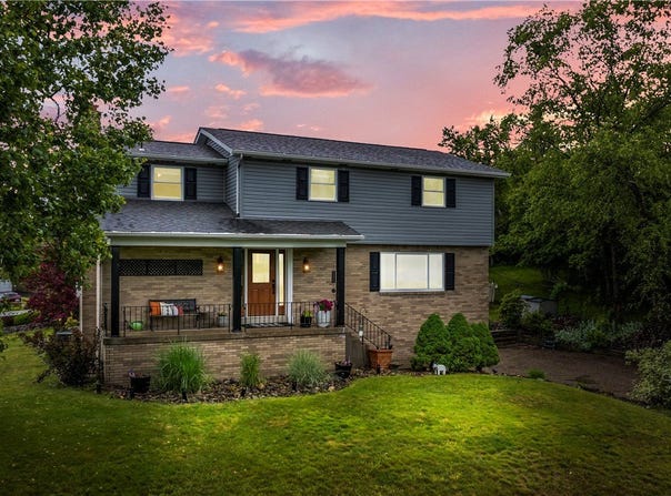 200 Sunrise Dr, Penn Twp, PA 15642