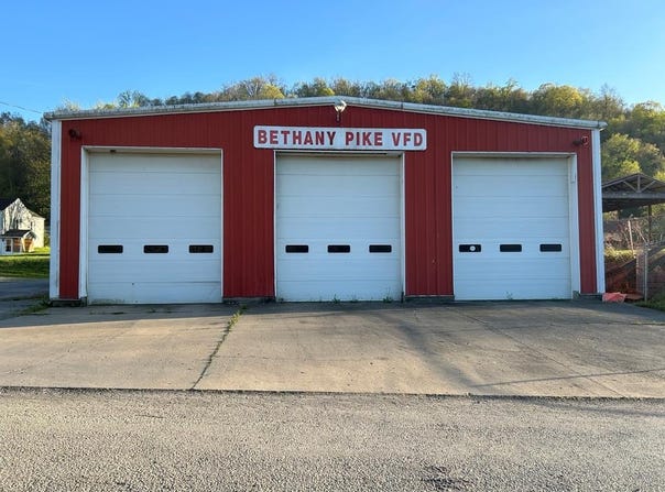 32 Center Street, Bethany, WV 26032