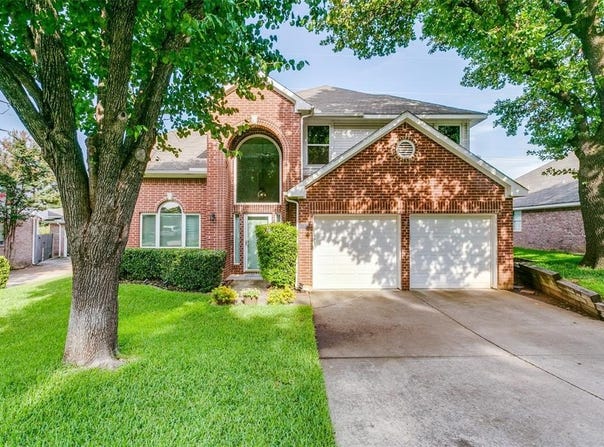 5204 Heatherdale Drive, Grapevine, TX 76051