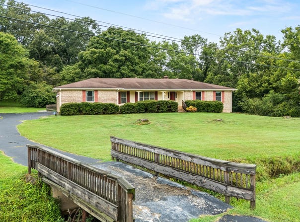 557 Alvin York Highway, Whitwell, TN 37397