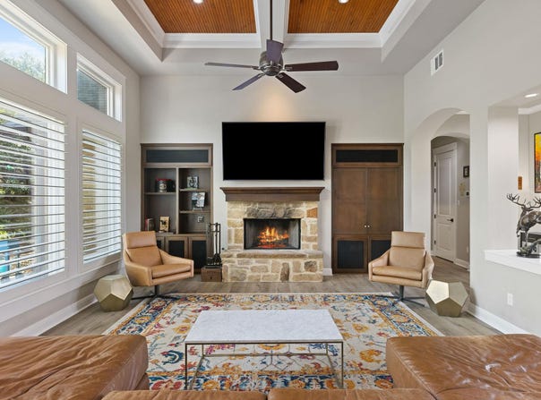 279 Rugged Earth DR, Austin, TX 78737