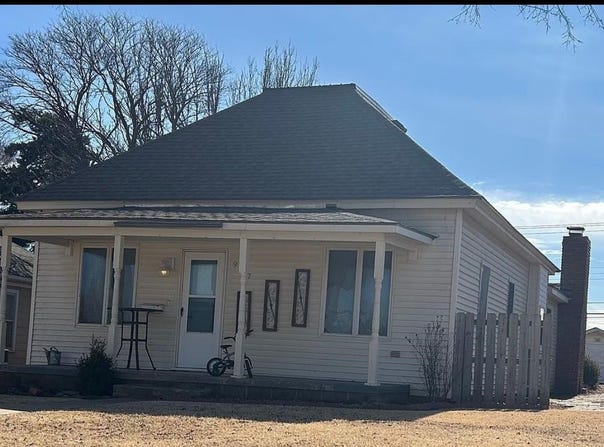 927 Maple, Alva, OK 73717
