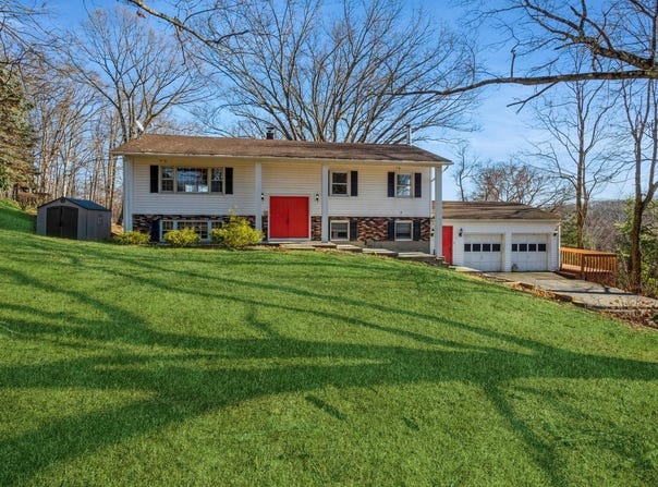 1618 Morningview Drive, Yorktown Heights, NY 10598