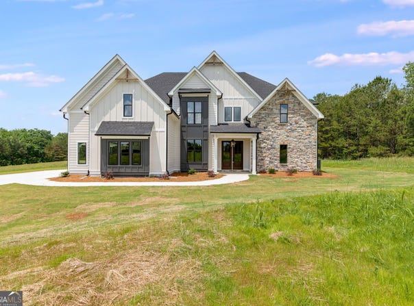 800 Lake Circle, Buchanan, GA 30113