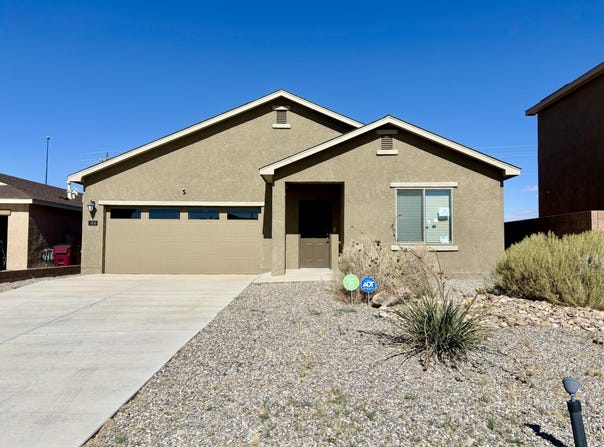 1906 LETIZIA Lane, Belen, NM 87002