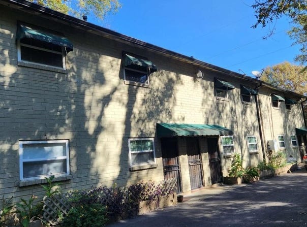 550 Joseph E Lowery, Atlanta, GA 30314
