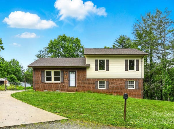 3404 Sheely Road, Lenoir, NC 28645
