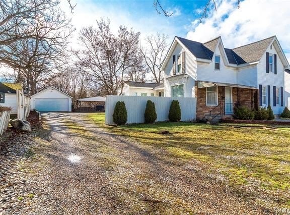 825 N Main Street, Lapeer, MI 48446